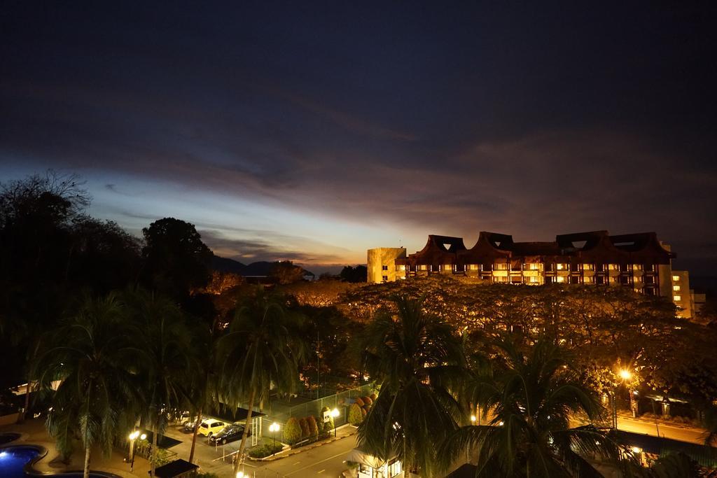 Sri Sayang By Coral Holiday Resort Batu Feringgi Exteriér fotografie